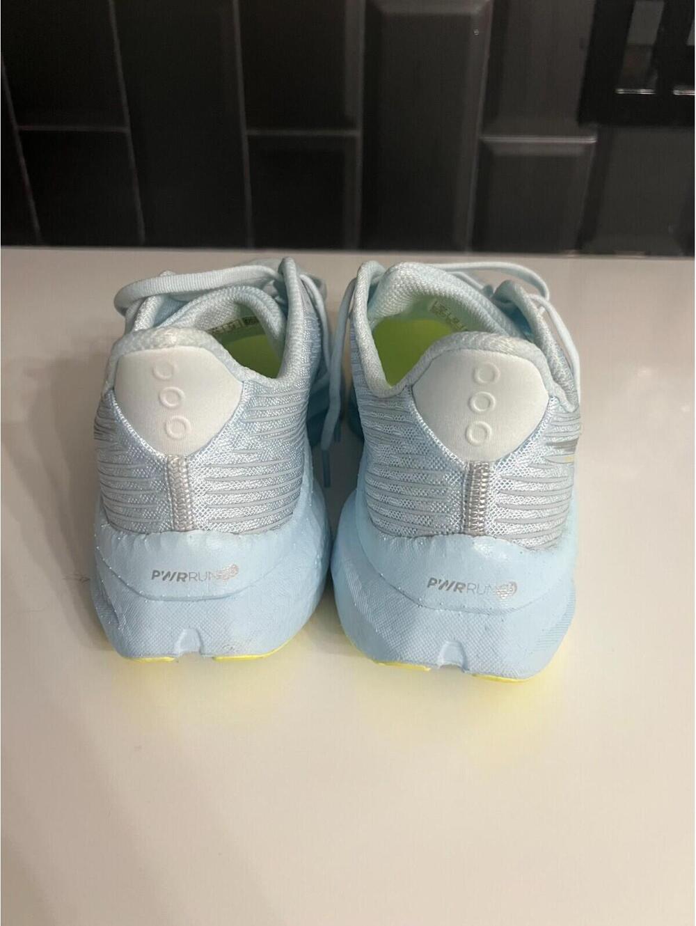 Size 8.5 - Saucony Endorphin Speed 5 Ice Melt W - Never Worn NWT - Picture 3 of 6